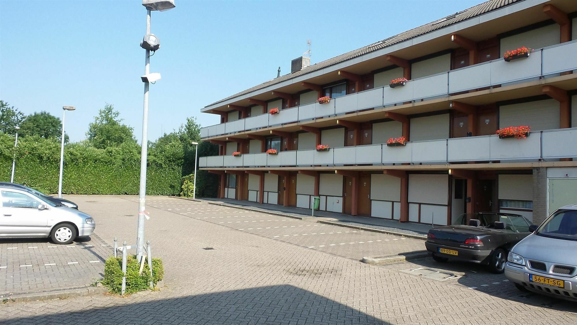 Campanile Hotel & Restaurant Arnhem - Зевенаар Екстериор снимка